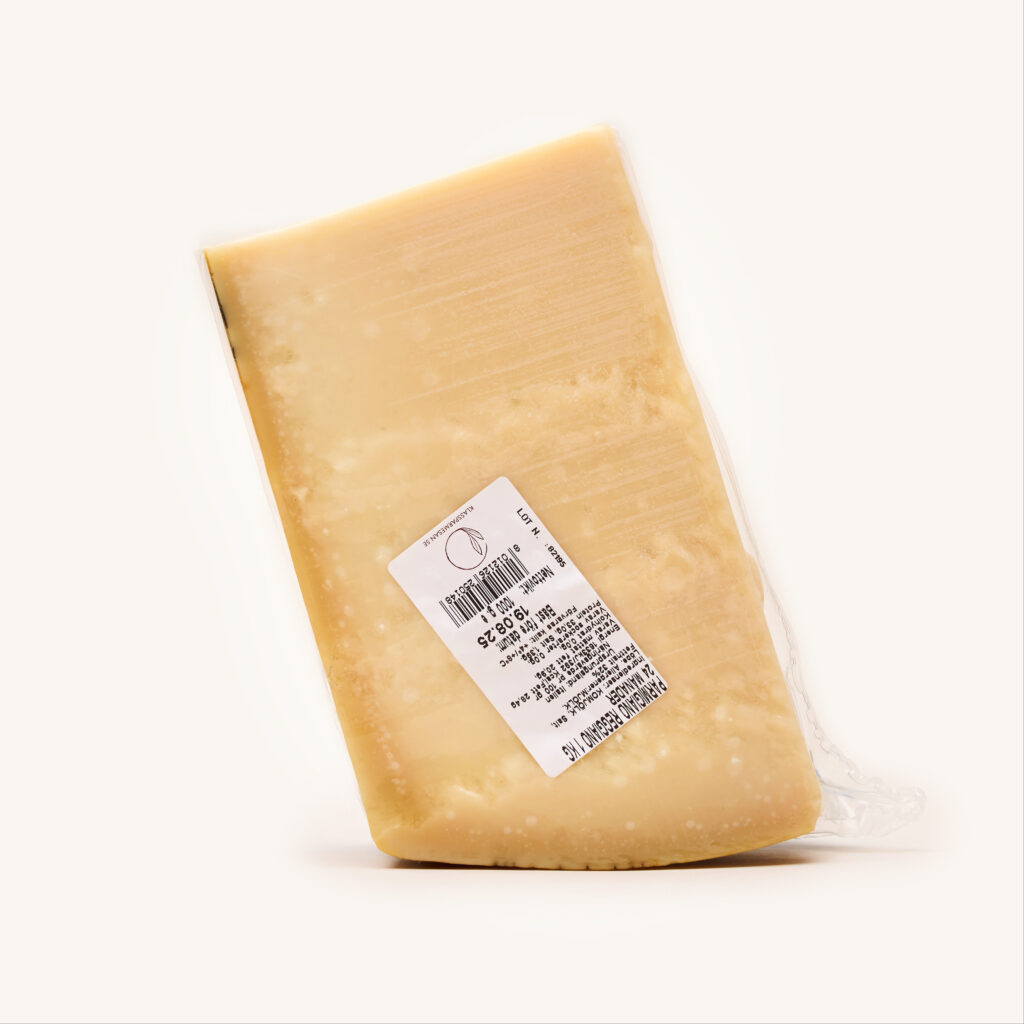 Produktbild 2 baksida parmesanost 1 kilo